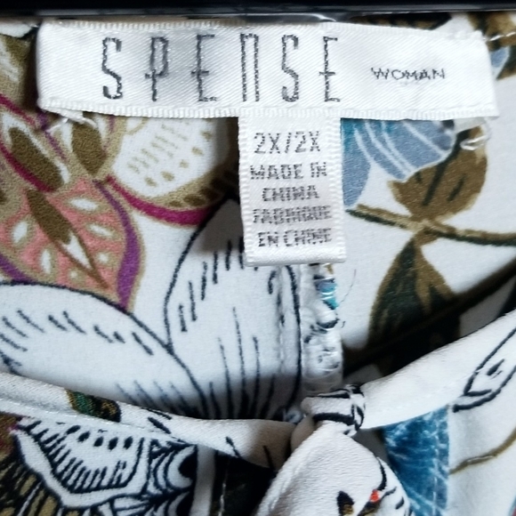 Spense floral flowy top - Picture 2 of 5